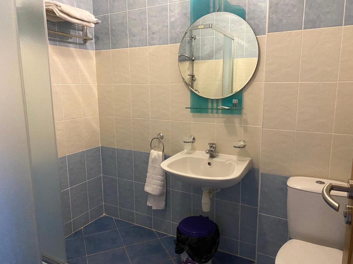 Guest House Golden Flake 4Km From Bolata Beach Булґарево Екстер'єр фото
