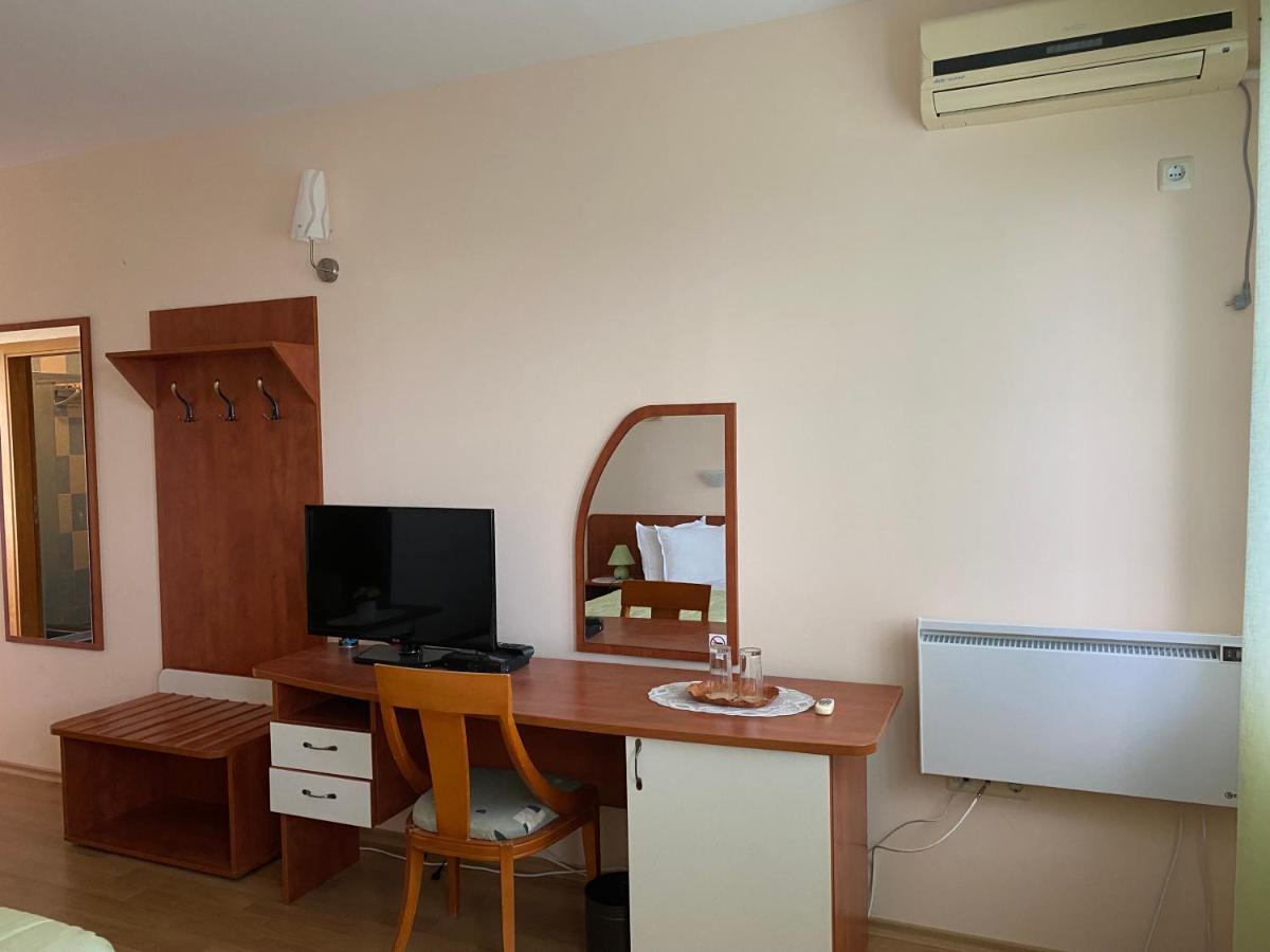 Guest House Golden Flake 4Km From Bolata Beach Булґарево Екстер'єр фото