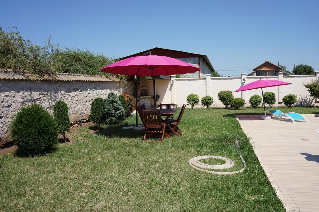 Guest House Golden Flake 4Km From Bolata Beach Булґарево Екстер'єр фото
