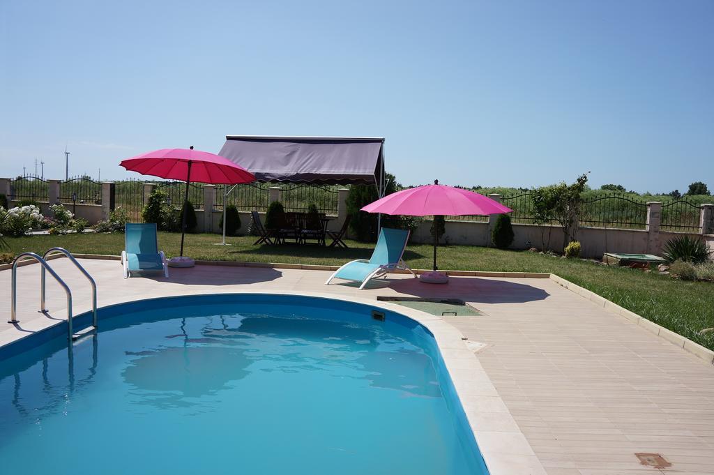 Guest House Golden Flake 4Km From Bolata Beach Булґарево Екстер'єр фото