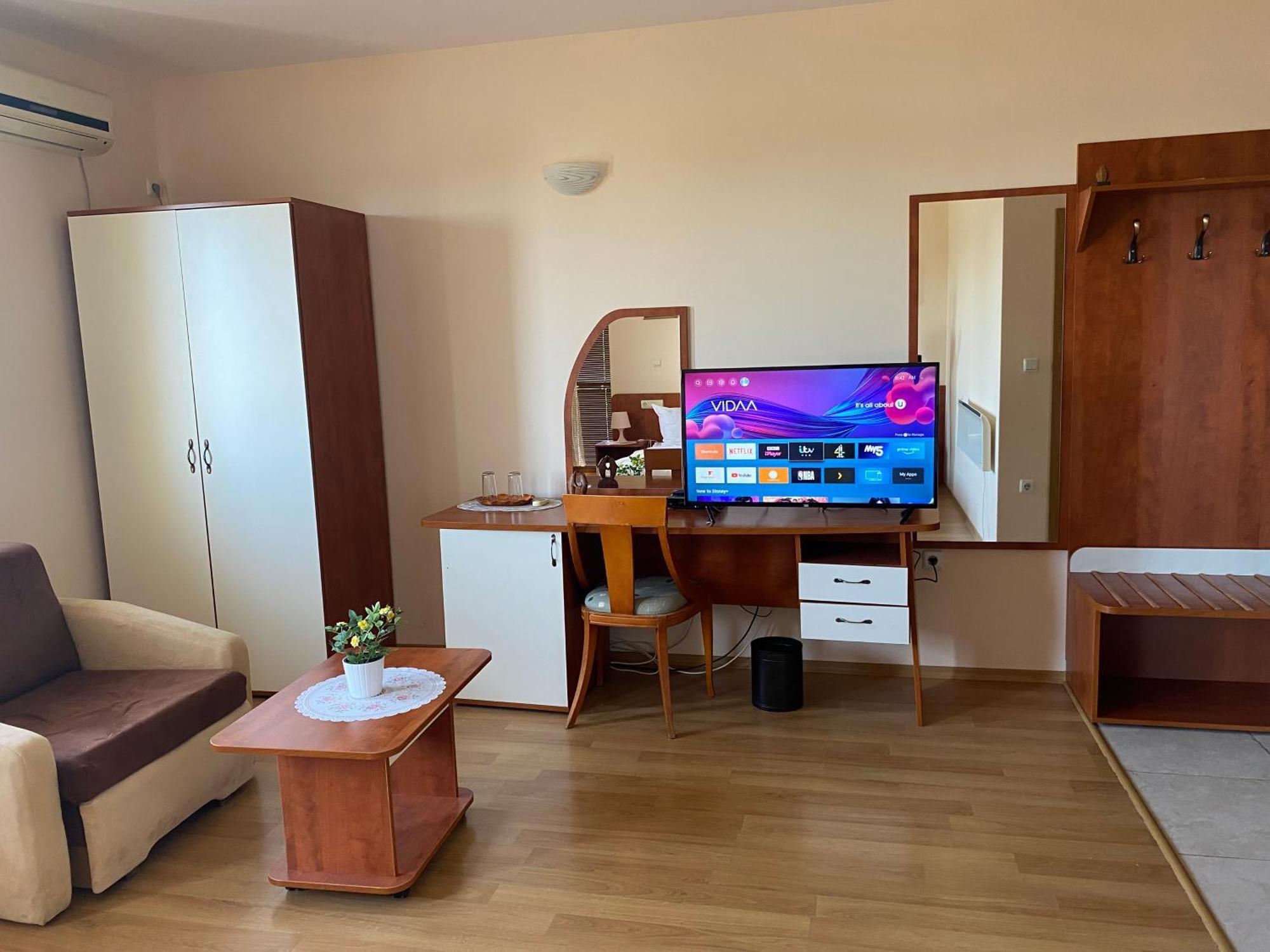 Guest House Golden Flake 4Km From Bolata Beach Булґарево Екстер'єр фото